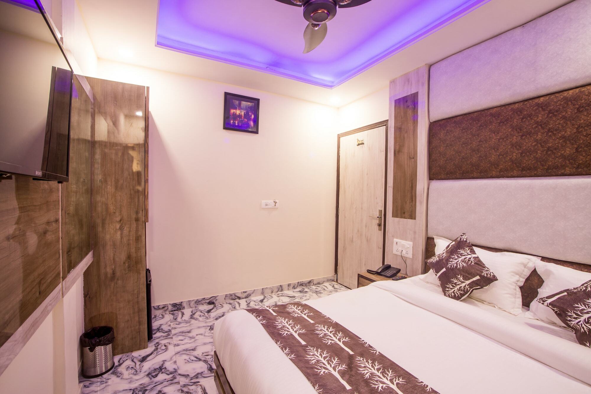Hotel Harsha International Nuova Delhi Esterno foto