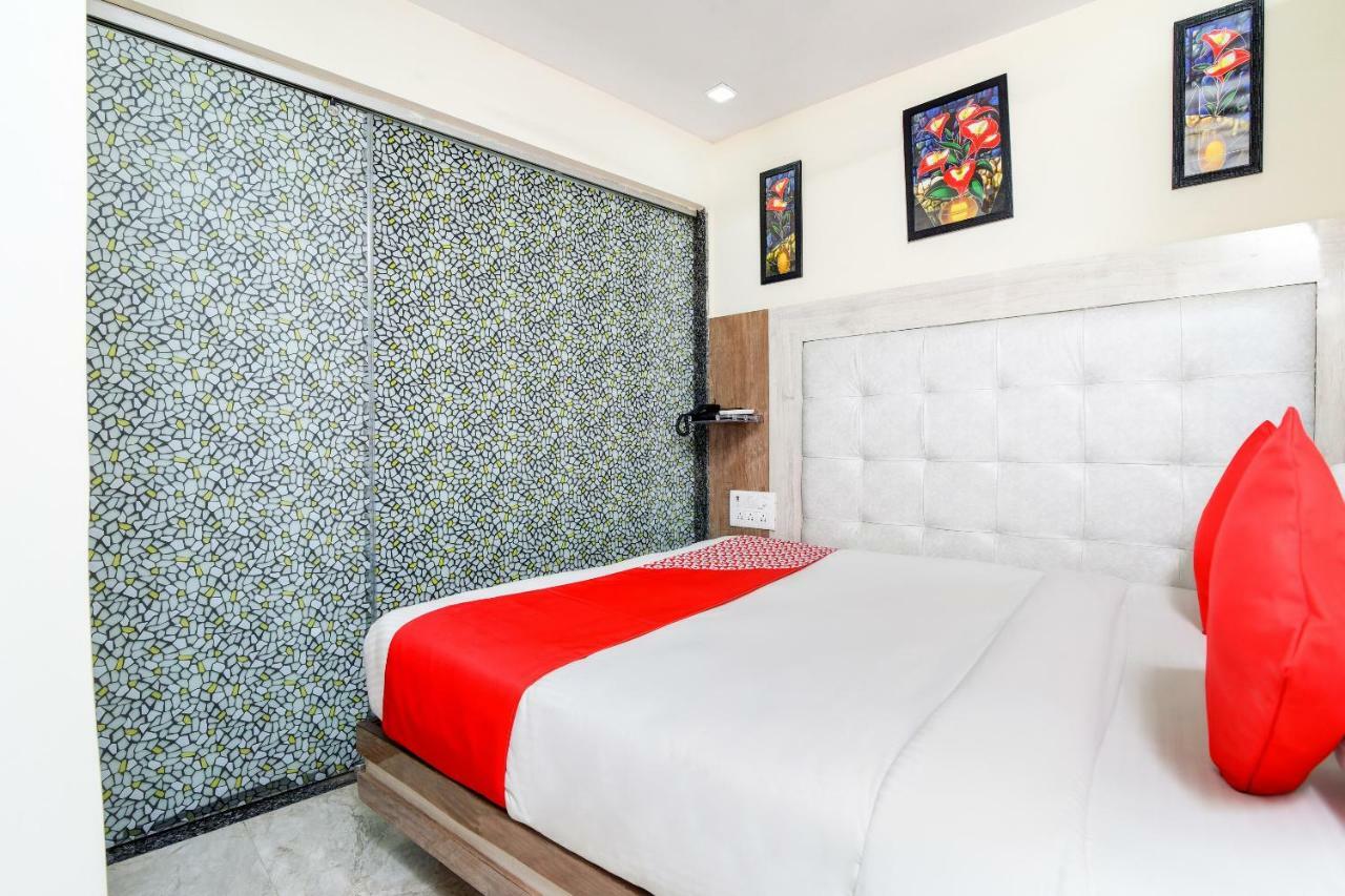 Hotel Harsha International Nuova Delhi Esterno foto