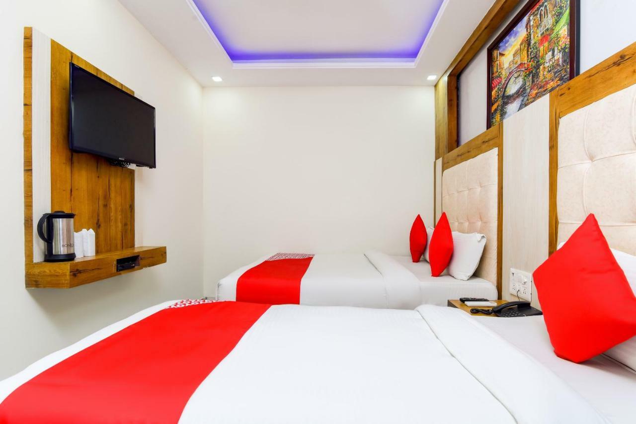 Hotel Harsha International Nuova Delhi Esterno foto